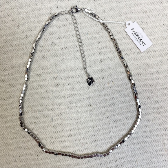 NWT 💎 SPARKLING HAZY FACETED SILVER BEADS SHIMMERING NECKLACE - Picture 8 of 9
